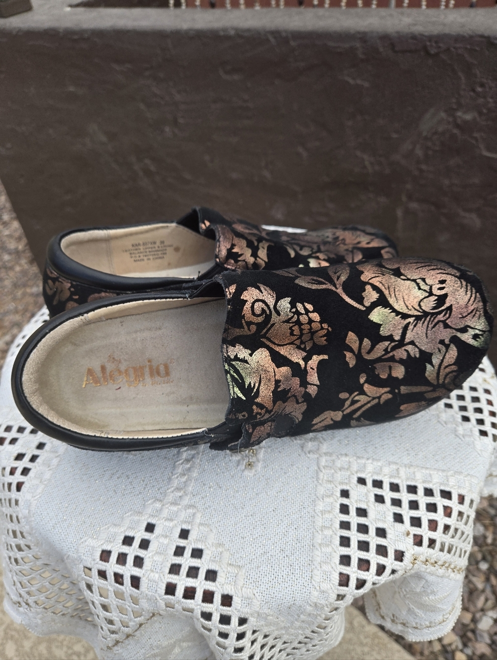 Alegria Slip-On Clogs with Iridescent Rose Gold Floral Pattern - Picture 3 of 8